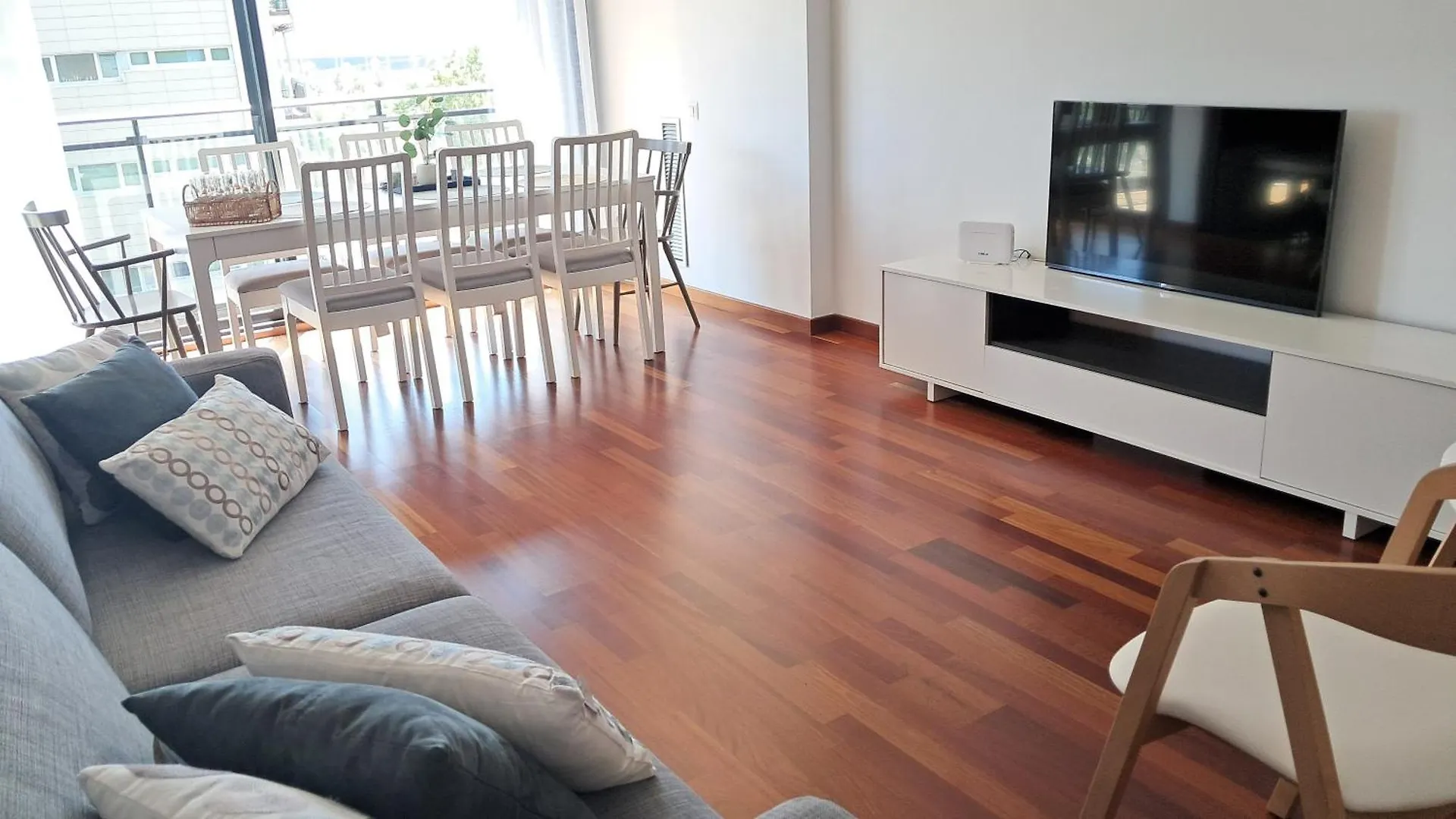 Apartment Modern Apartment, With Parking, Close To The Beach!! Sant Adria de Besos Spain